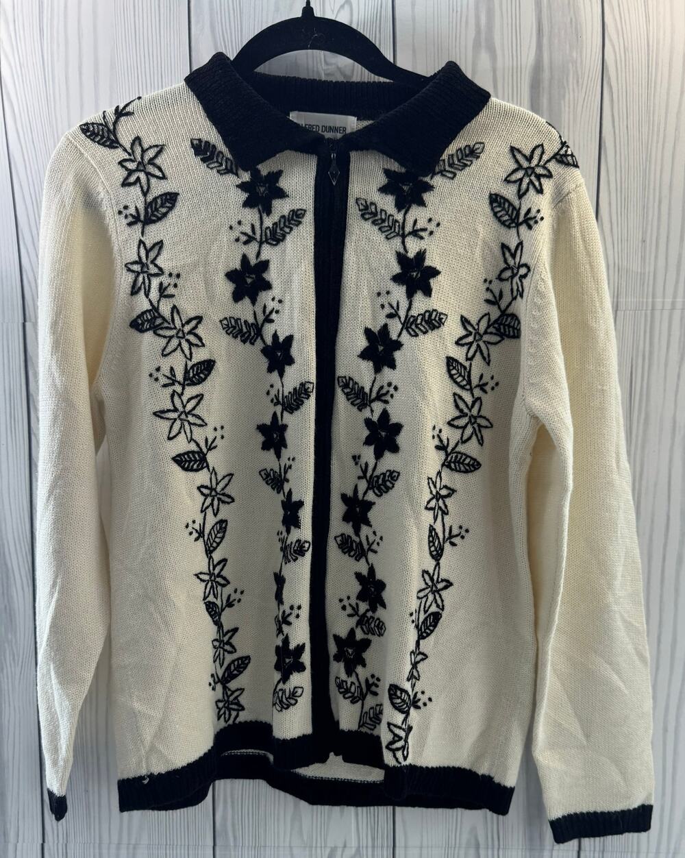 Vintage Alfred Dunner Cream Black Embroidered Floral Cardigan Sparkle Small